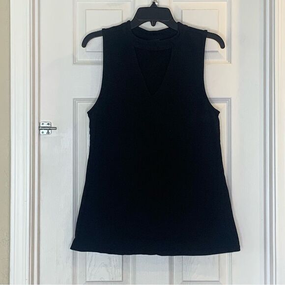 torrid Tops - Torrid Black Sleeveless Top Keyhole Neck Opening Size 1X